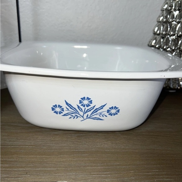 Corningware Other - Vintage Corning Ware Blue Cornflower 4 QT Dutch Oven Casserole P-34-B